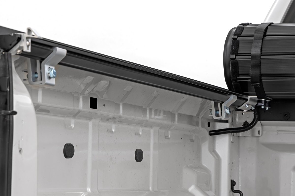 Ford Ranger Hard Roll Up Bed Cover - Rough Country - Matte Black - '19-'23